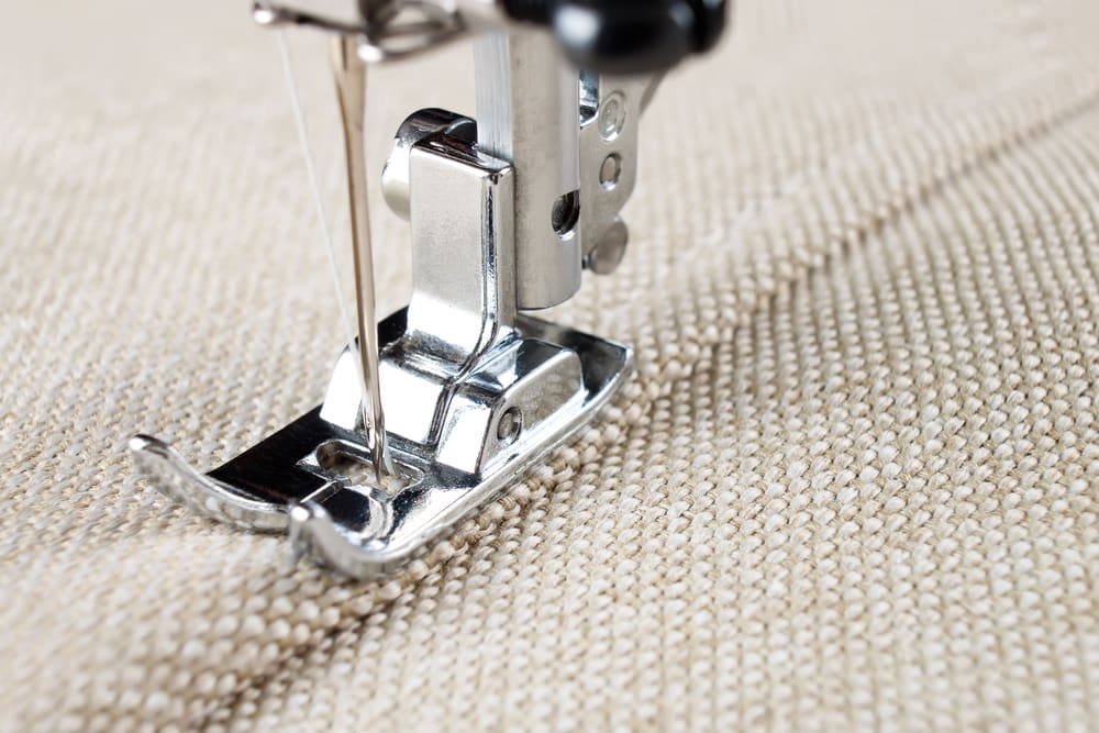 Почему не шьёт швейная машинка: причины и способы устранения неисправностей